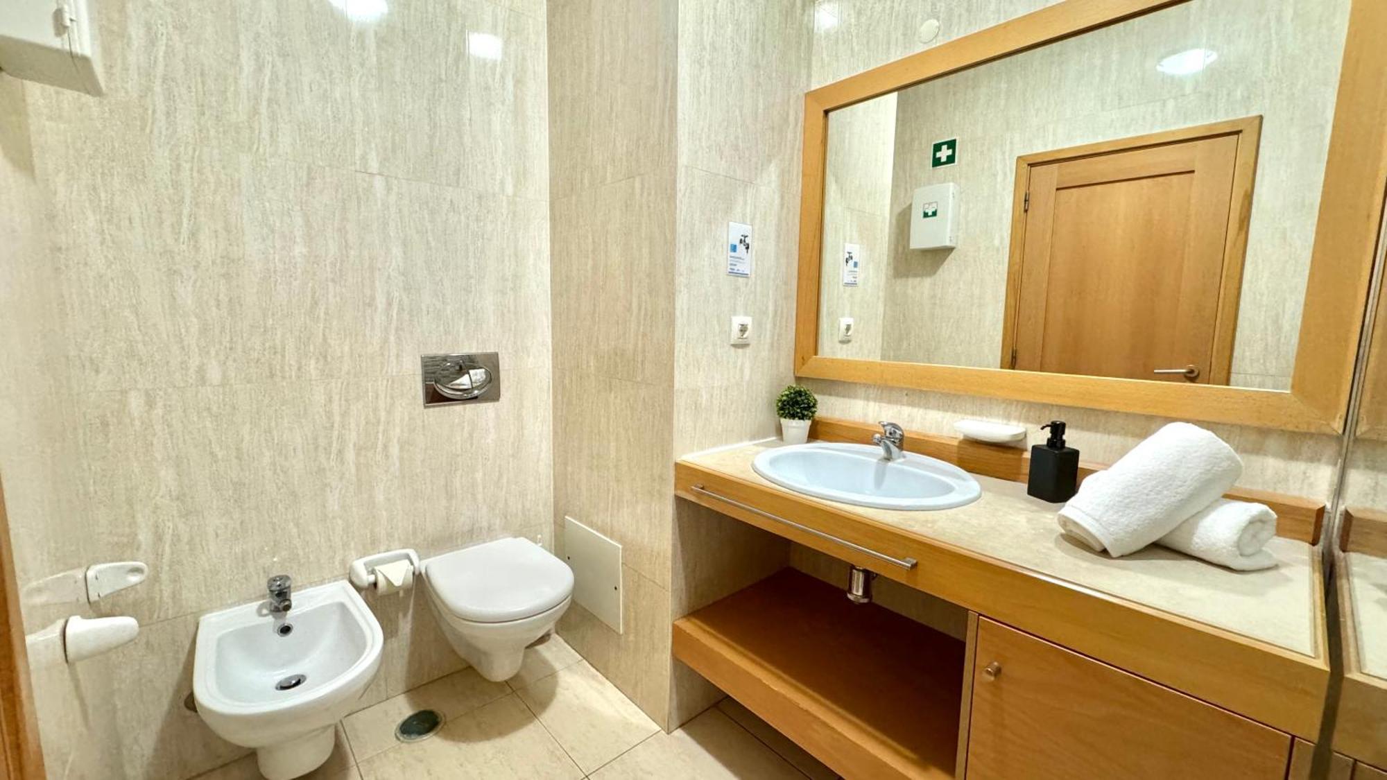Praia Da Rocha, 502, Charming Apartment, Air Conditioning, Swimming Pool,Free Wifi, Faia By Ig Portimao Exterior photo